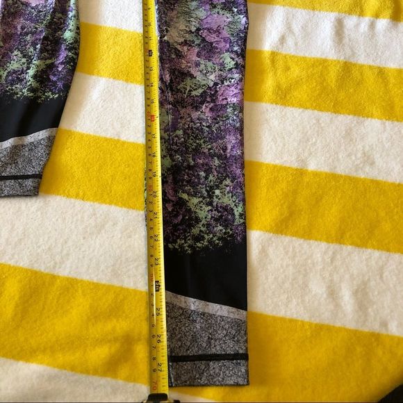 Lululemon HR WUP - Picture 5 of 6